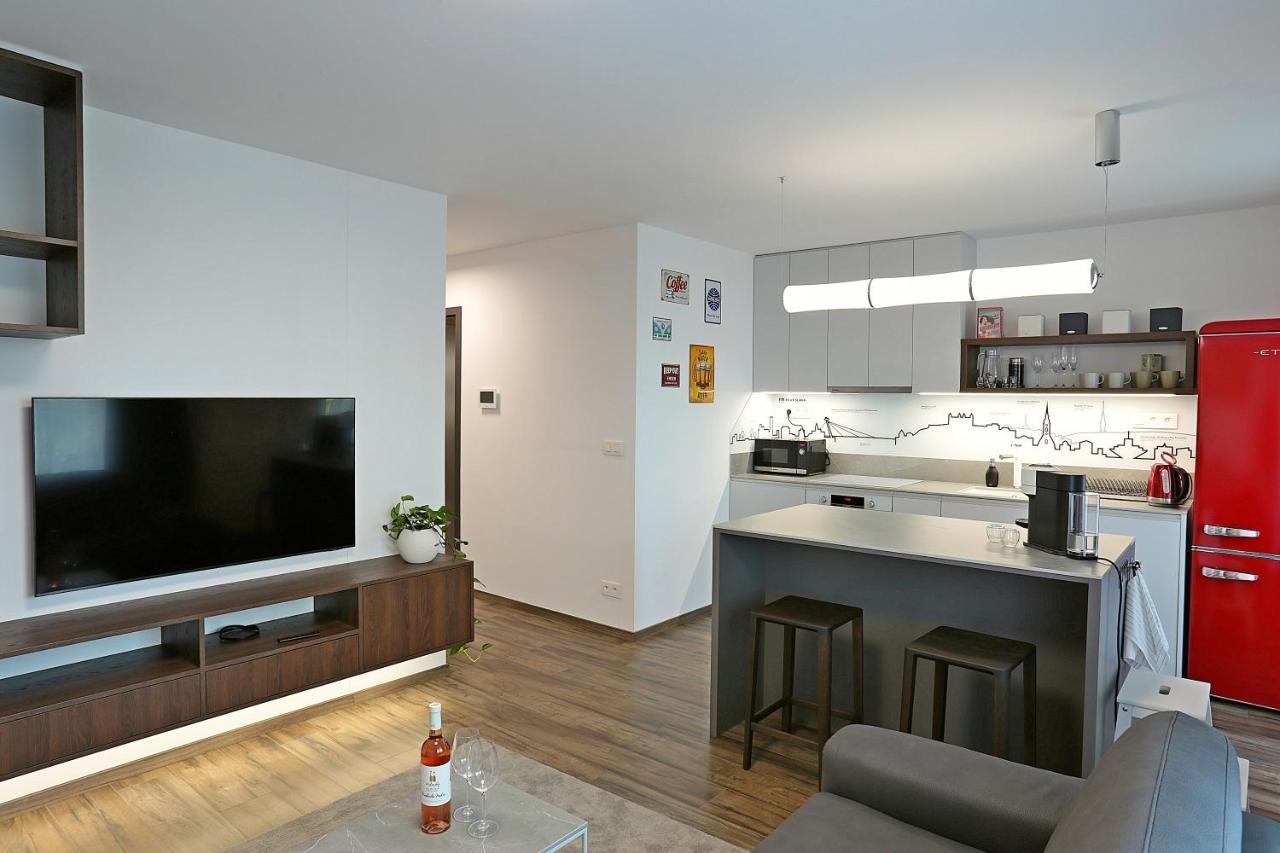 Modern Apartment Near The City Centre Urban Bratislava Exterior photo